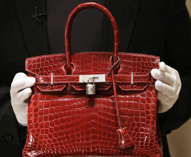 This is how one should care about Birkin bag.