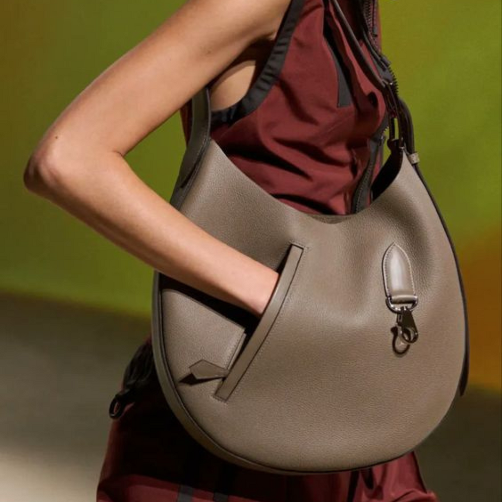 オシャレ♪【HERMES】Arconバッグ The Return of Elegance: The Arçon Bag by Hermès – Only