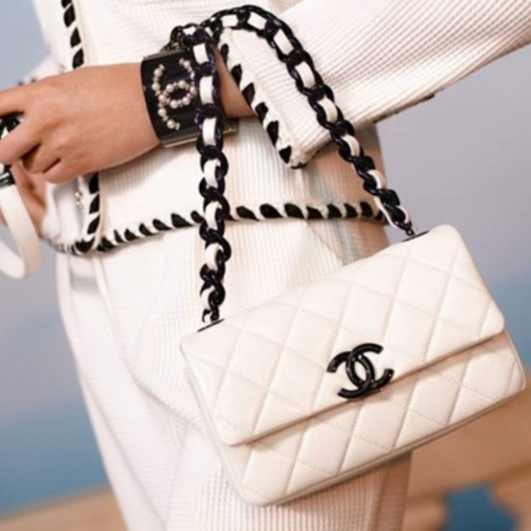 🌟✨ CHANEL UNVEILS EXCLUSIVE STORES FOR ELITE CLIENTELE