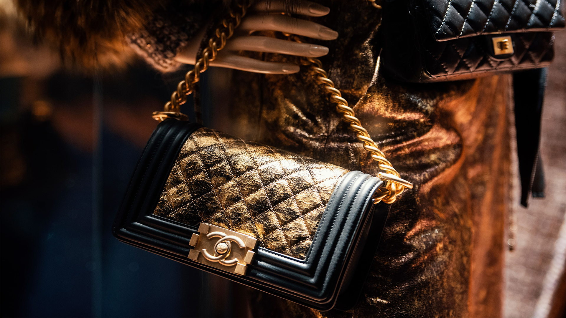Investors And Luxury Handbags