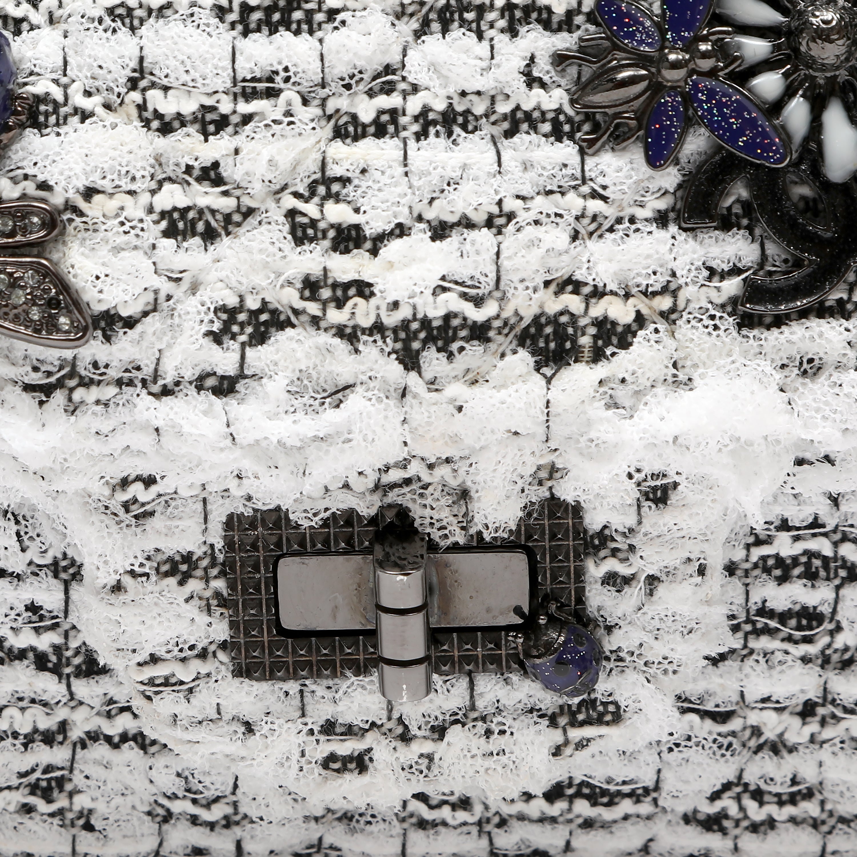 Chanel 2.55 Reissue Med White Black Tweed Garden Charms