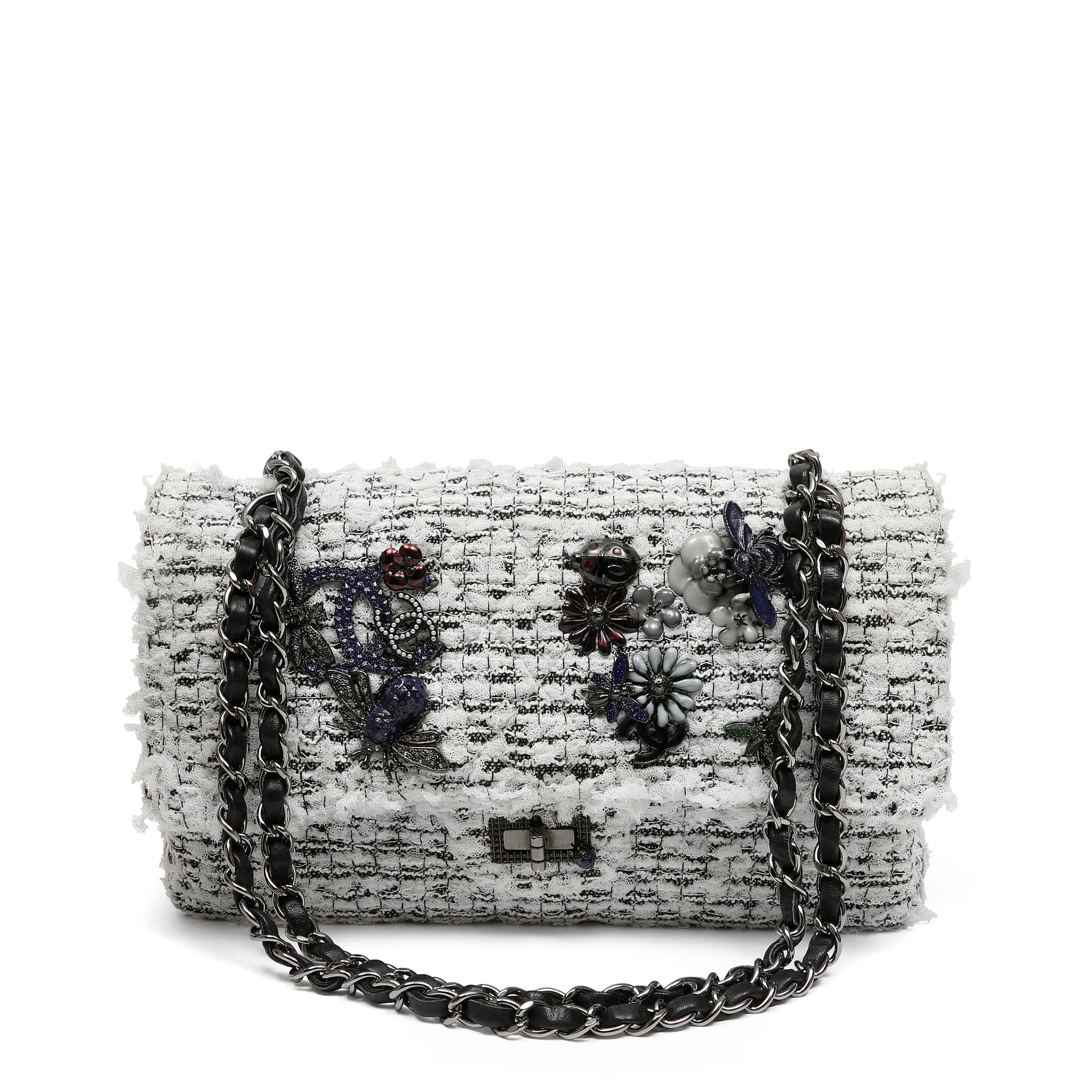 Chanel 2.55 Reissue Med White Black Tweed Garden Charms