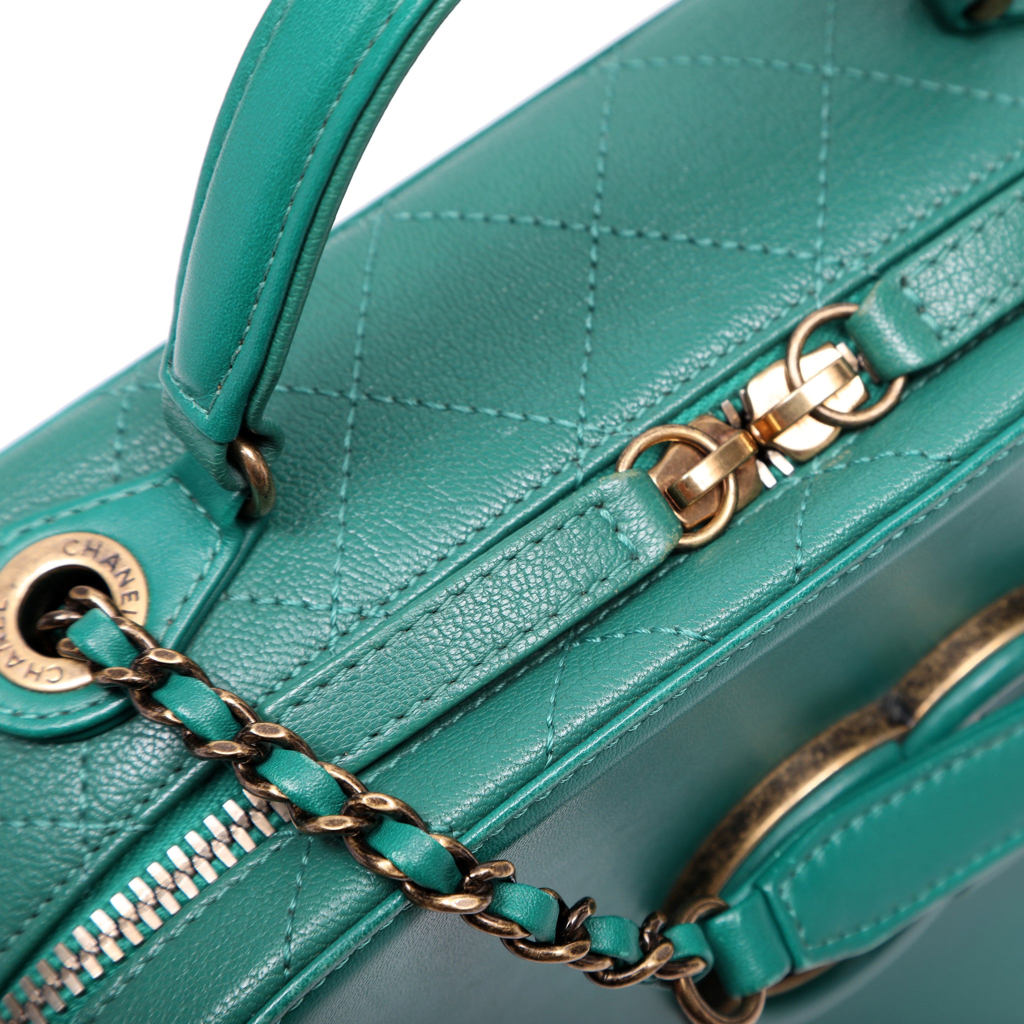 Chanel Coco Curve Vanity Case Green Lambskin