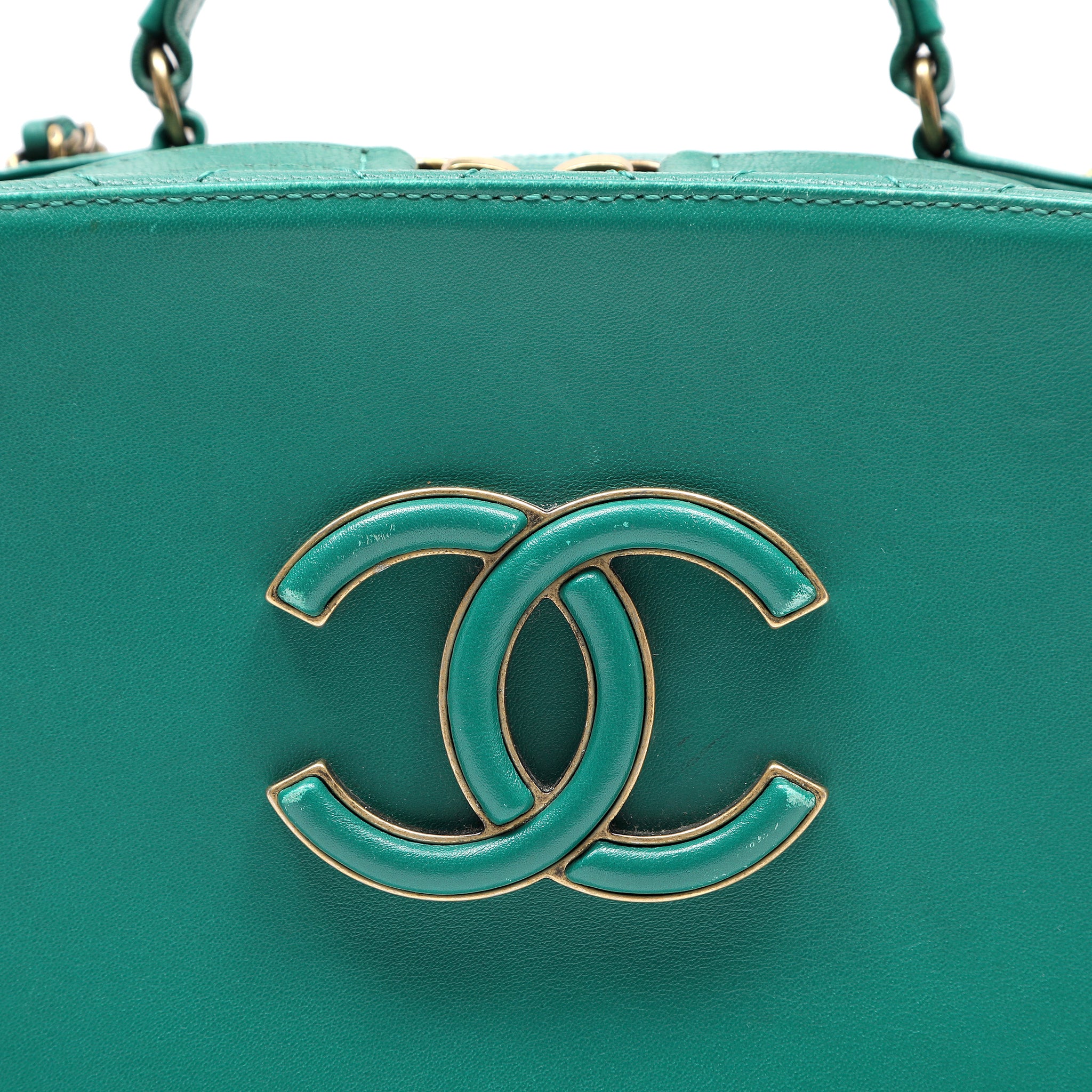 Chanel Coco Curve Vanity Case Green Lambskin