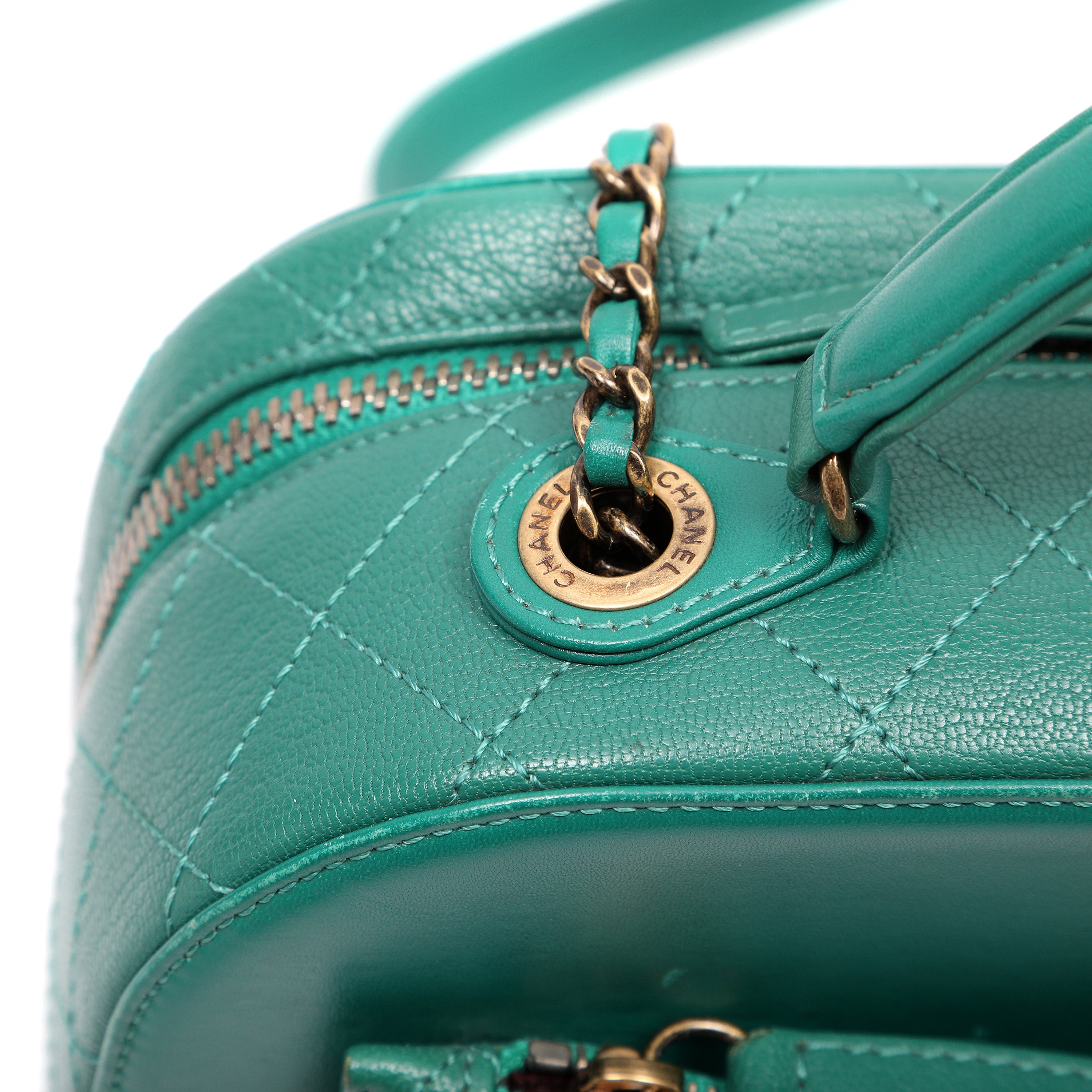 Chanel Coco Curve Vanity Case Green Lambskin