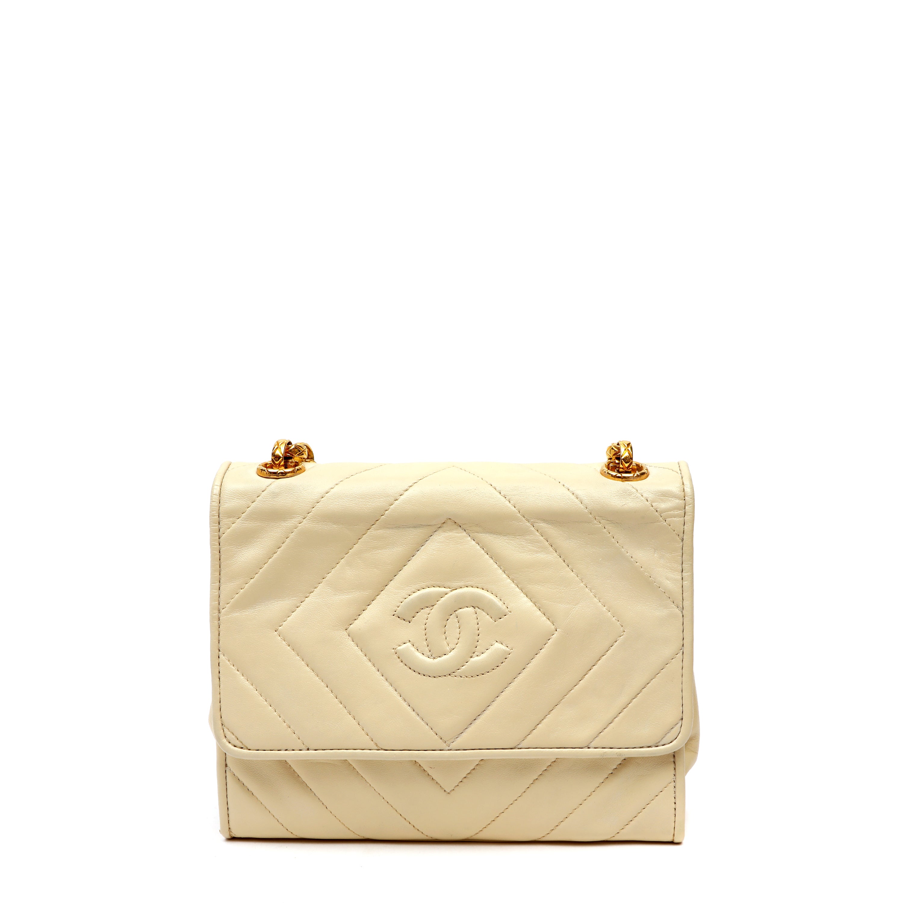 Chanel Diamond Quilted Lambskin Shoulder Bag w Gold Chain Strap Featuring Pearls