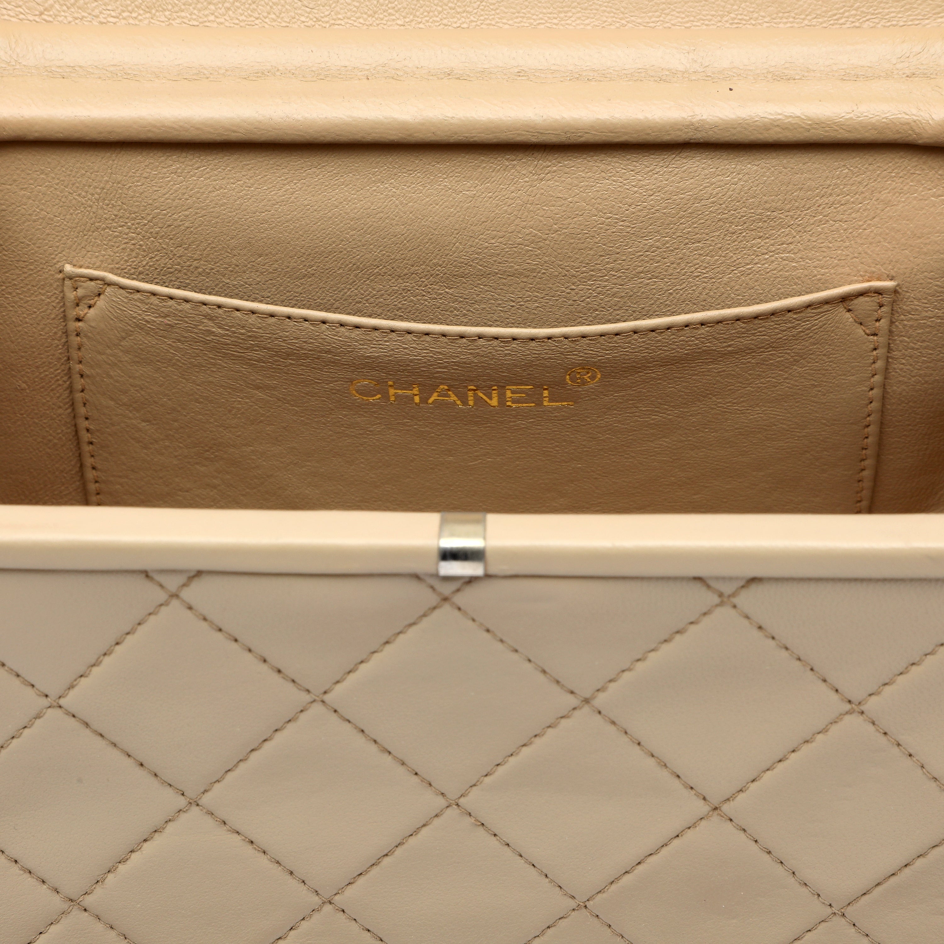 Chanel Matelassé Shoulder Bag Tortoiseshell Plastic Chain Strap