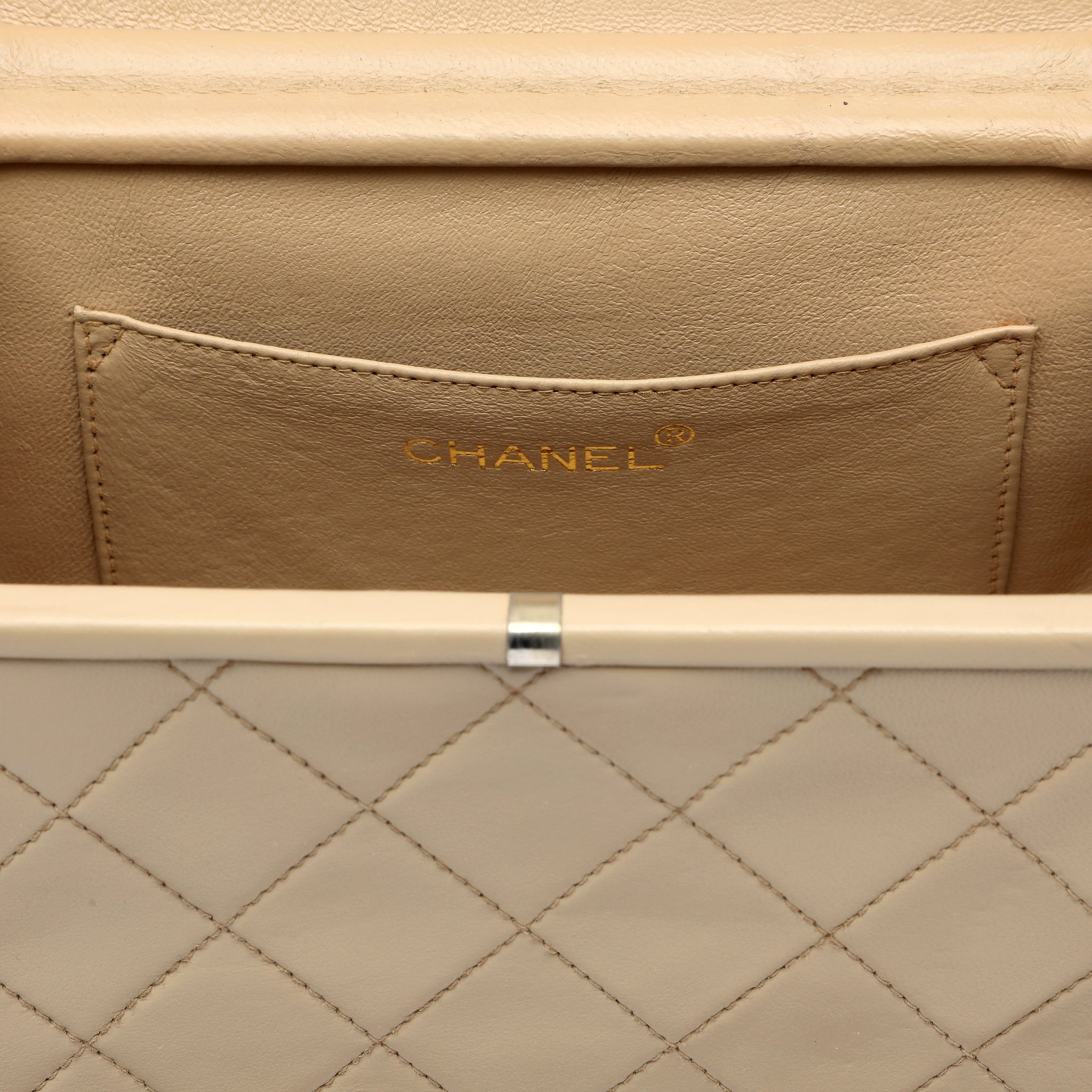 Chanel Matelassé Shoulder Bag Tortoiseshell Plastic Chain Strap