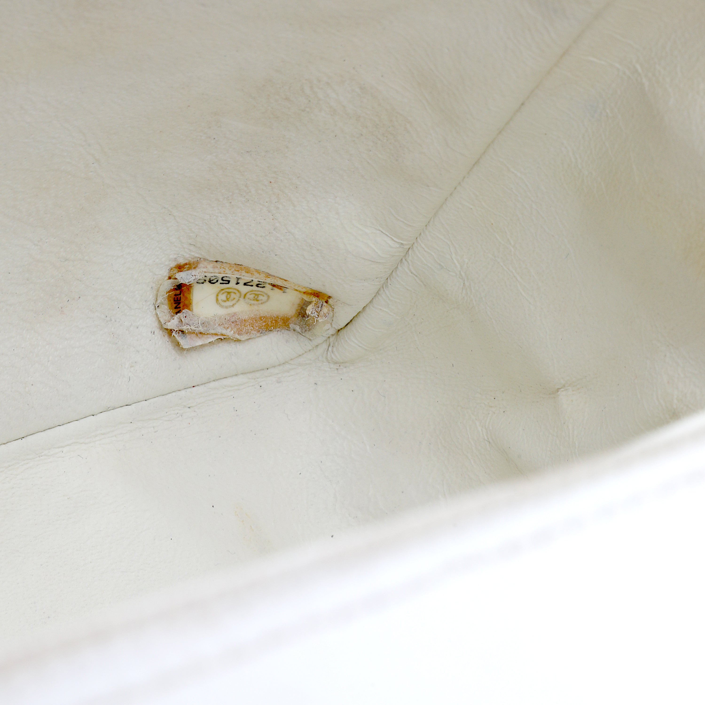 Chanel White Jumbo Classic Flap Bag Caviar Leather w SH