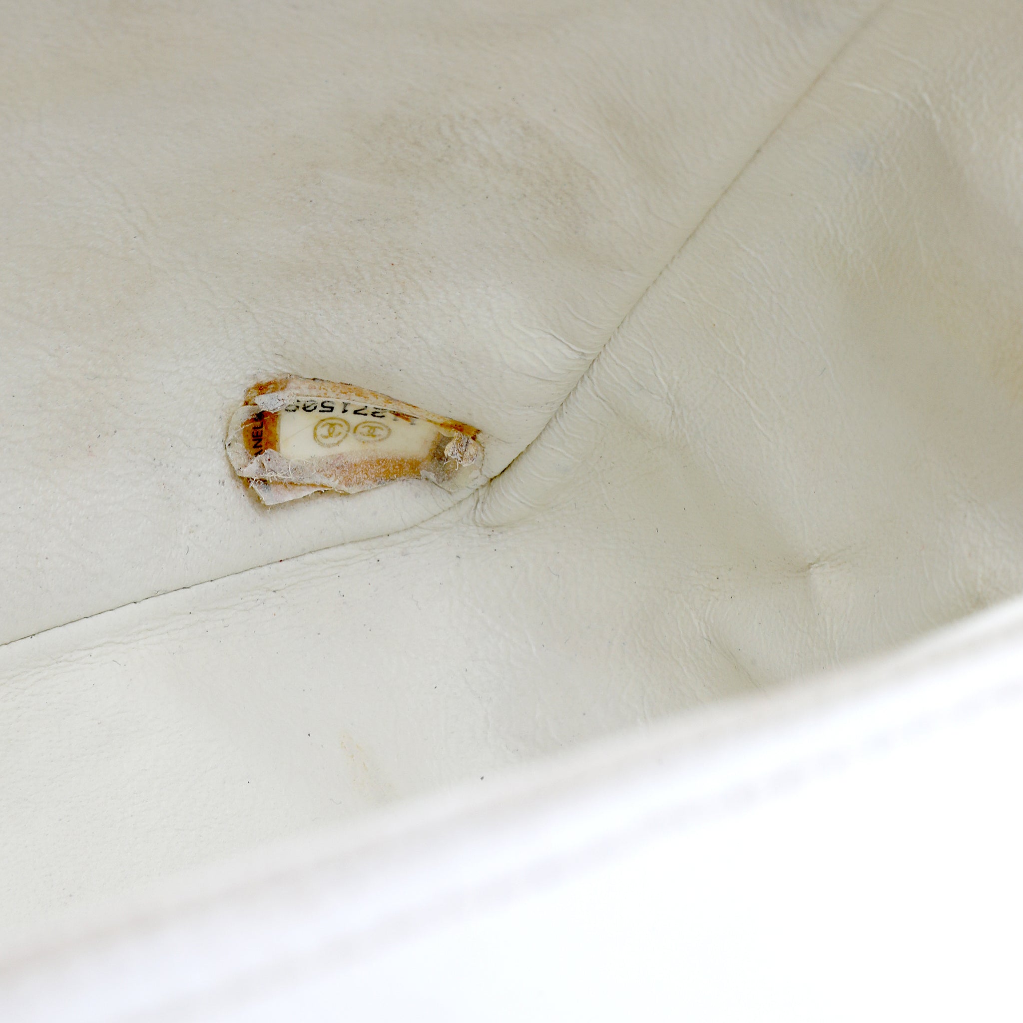 Chanel White Jumbo Classic Flap Bag Caviar Leather w SH