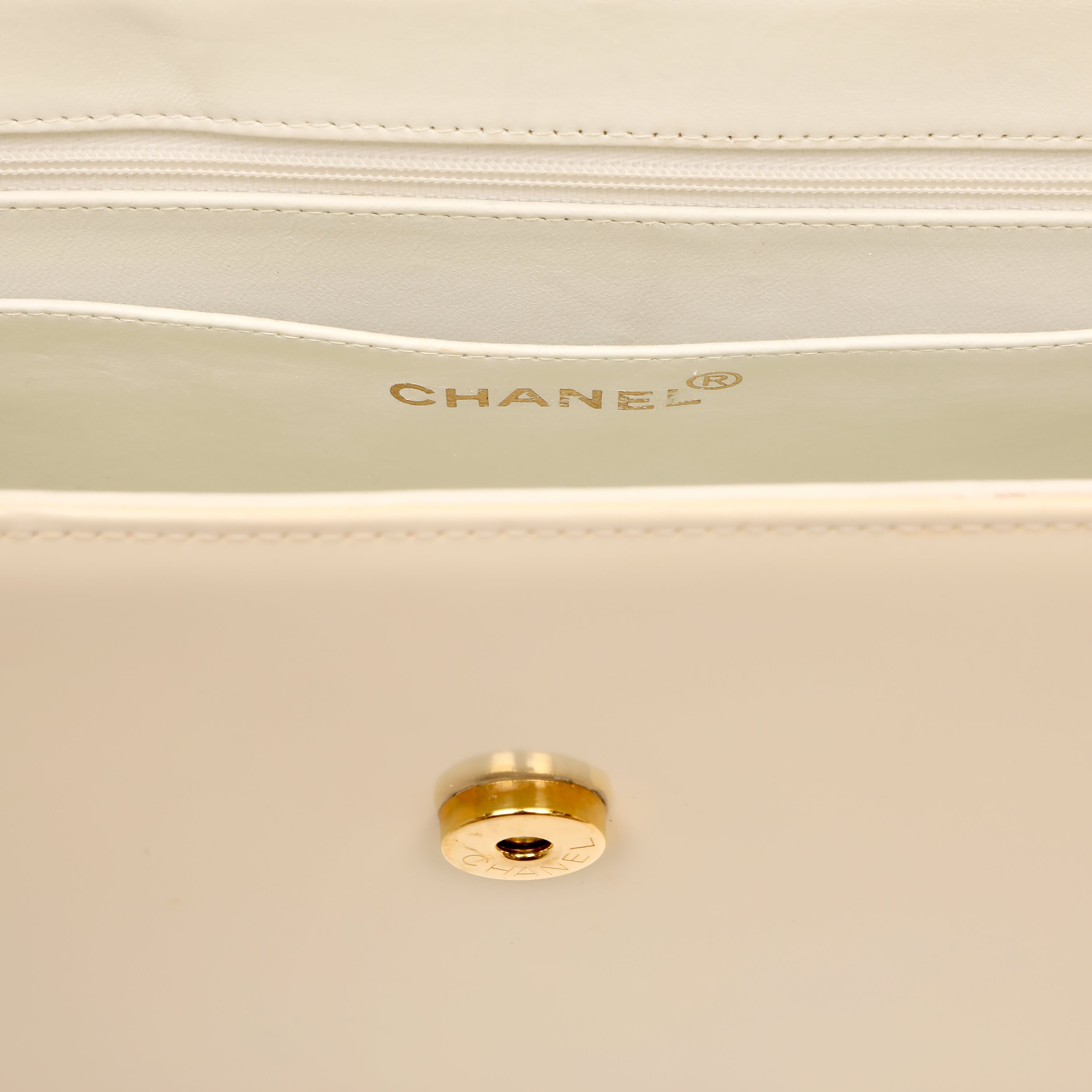Chanel Vintage Ivory Patent CC Shoulder Bag w GH