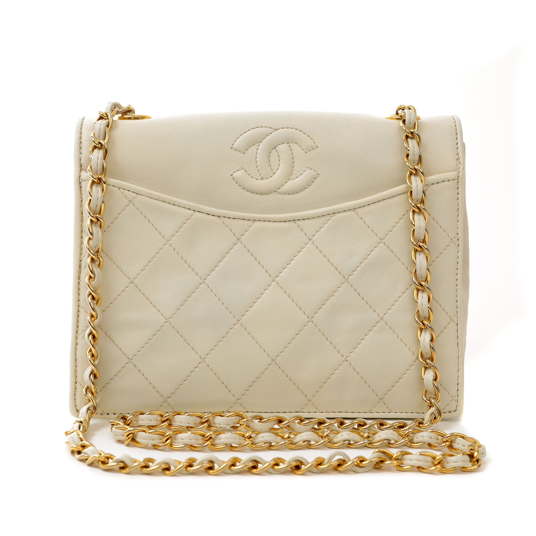 Chanel Vintage Ivory Lambskin Crossbody w/ Gold Hardware
