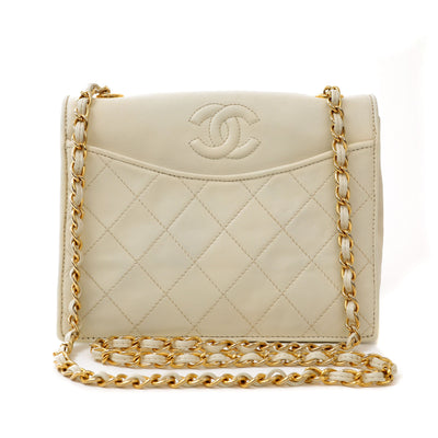 Chanel Vintage Ivory Lambskin Crossbody w/ Gold Hardware