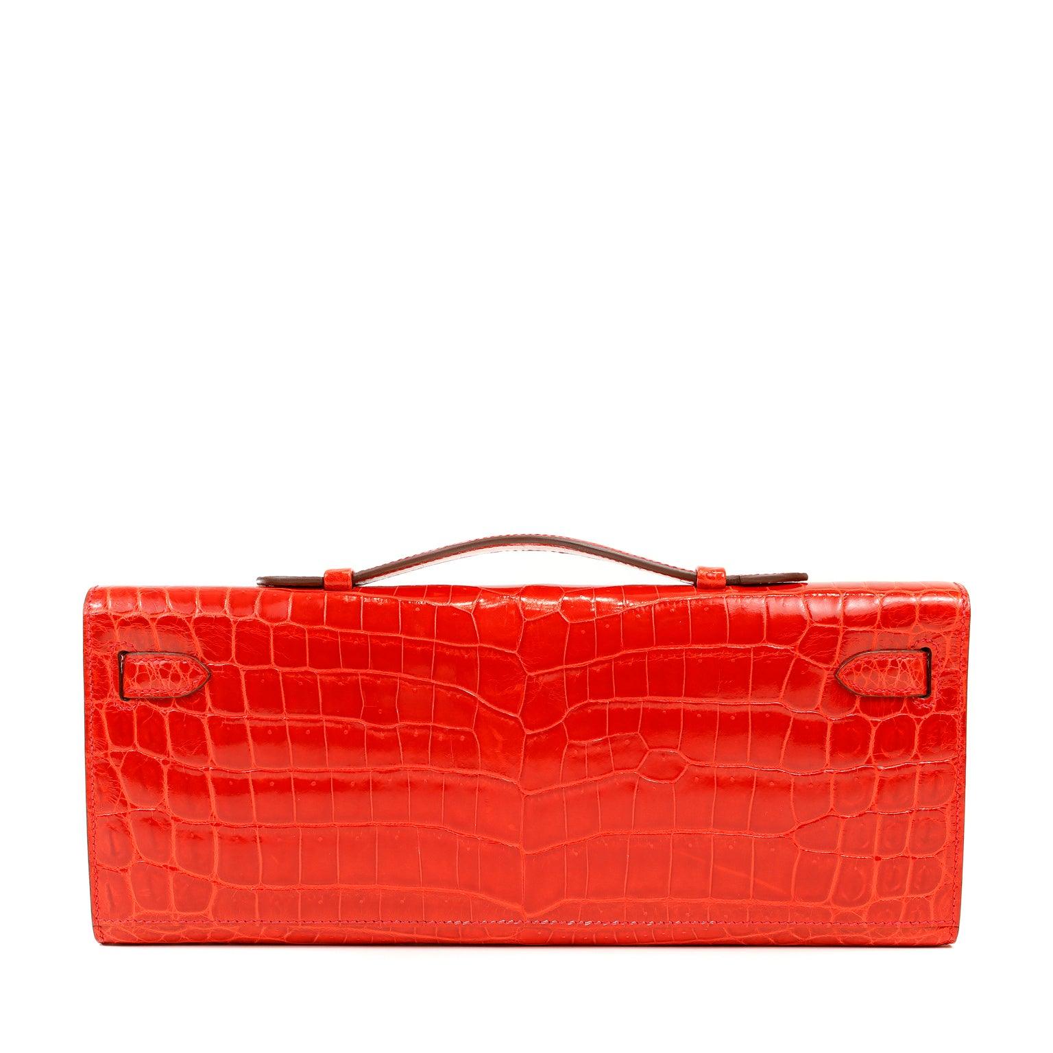 Unleash your inner fashionista with this stunning Hermès Vivid Red