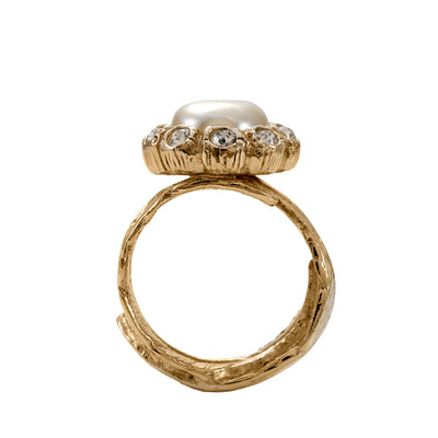 Chanel Pearl & Feather Ring Size 5