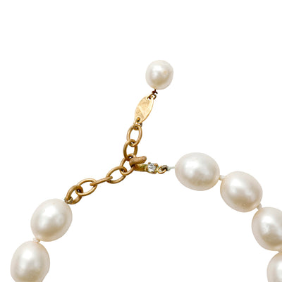 Chanel White Pearl Choker Necklace