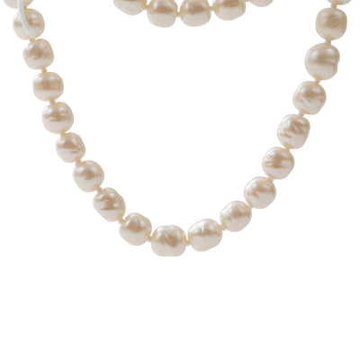 Chanel White Pearl Mid Length Necklace