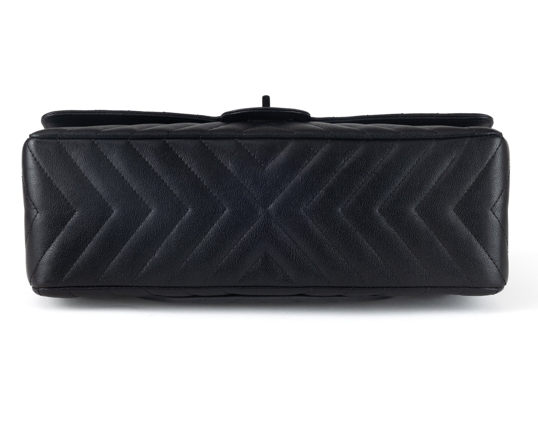 Look no further than this authentic Chanel So Black Chevron