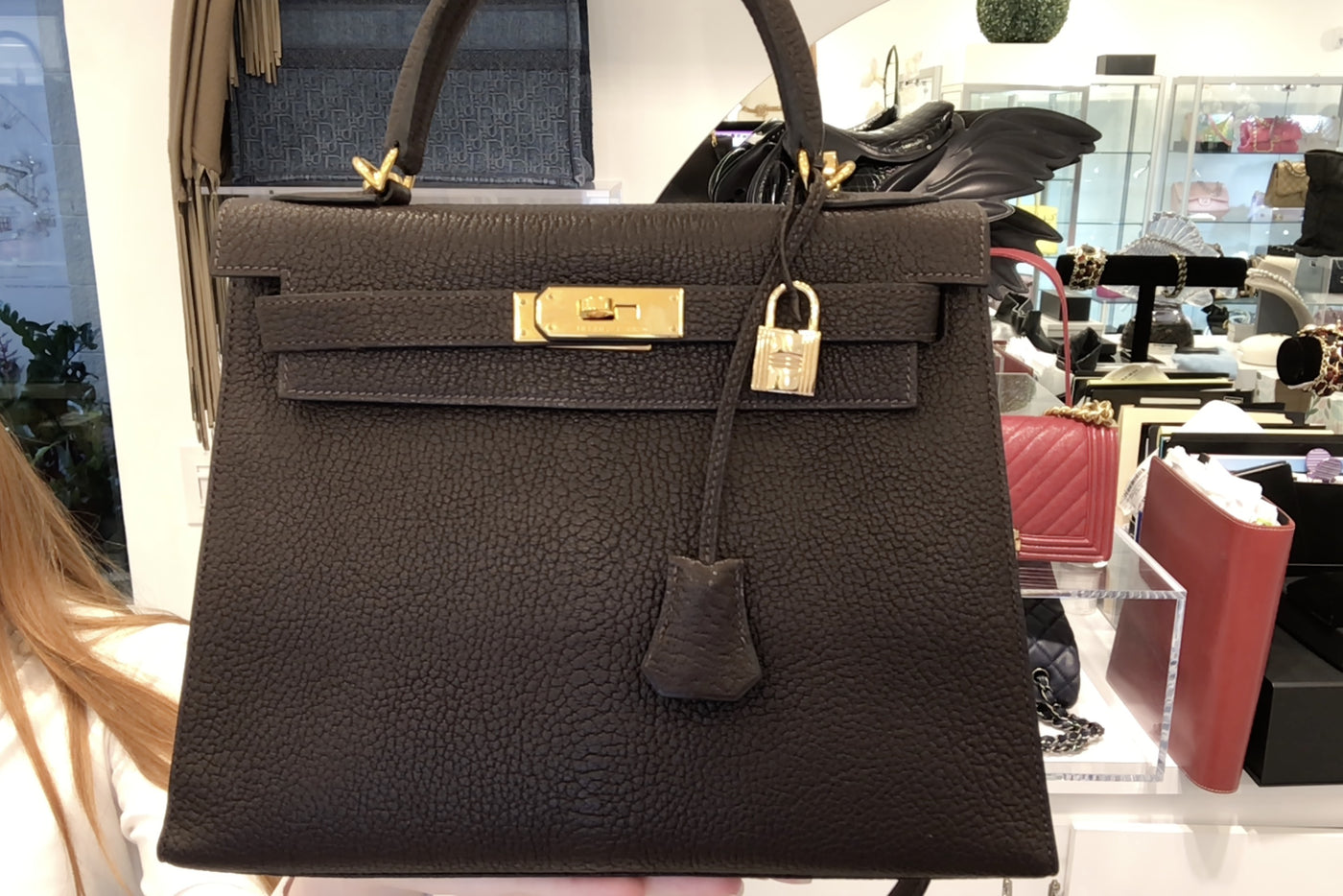 Hermes 28cm Chocolate Brown Chevre Sellier Kelly w/ Gold Hardware